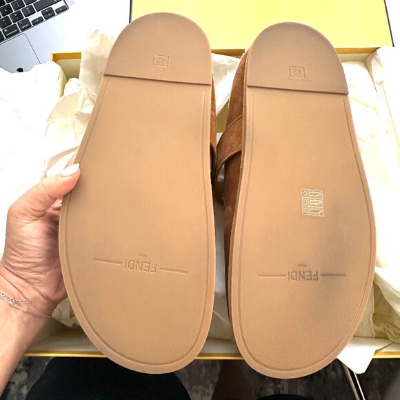 FENDI Feel FF Shearling  Buckled Sabots Mules Slides Flat Clog Sandals - Picture 14 of 15